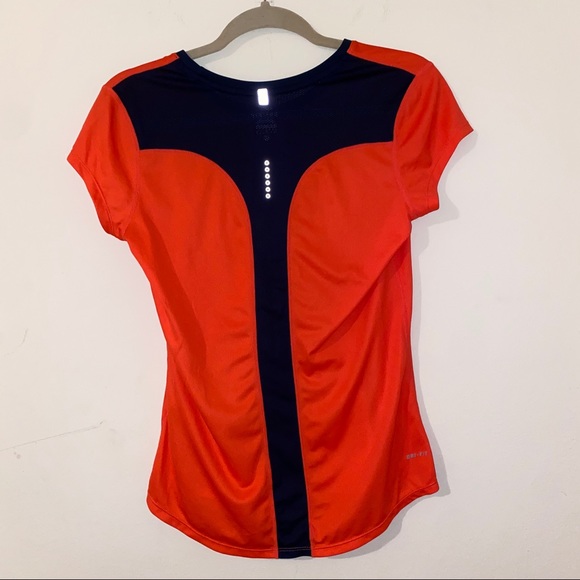 Women’s Nike orange and blue dri-fit running top - Picture 4 of 6